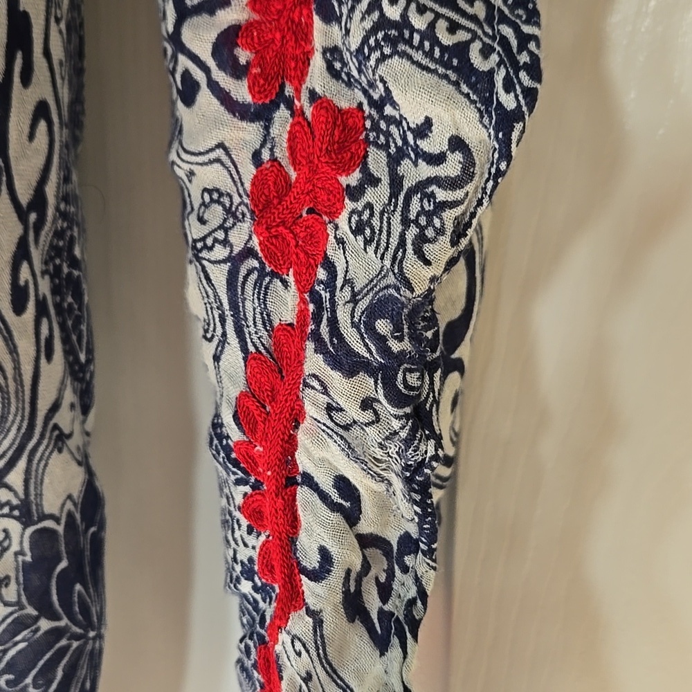 Lucky Brand Navy and Cream Scarf - Picture 8 of 13